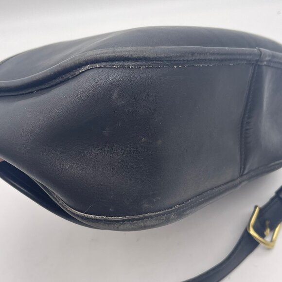 Vintage Coach Women’s Black Bag City F5M-9790 USA Crossbody Shoulder Turn Lock - Picture 5 of 16